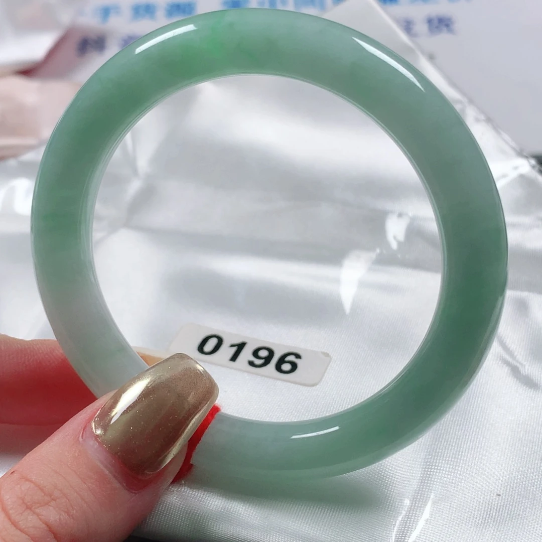 未镶嵌手镯（圆镯）翡翠天然翡翠手镯0196