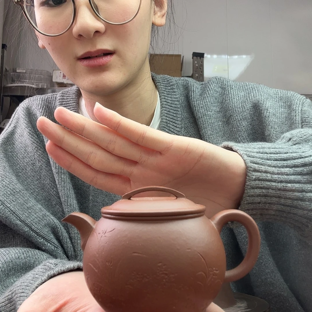 紫砂茶壶小瓦刻绘尾款