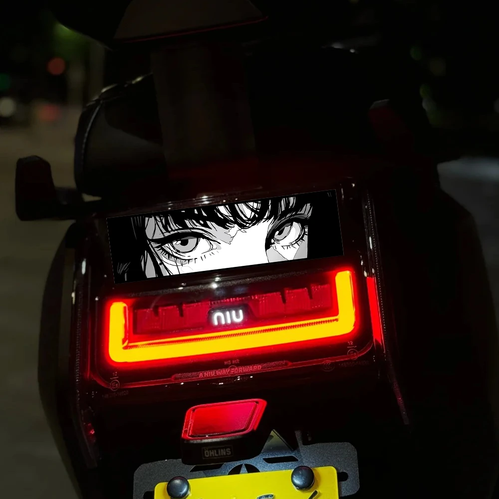 适用25款NXT改装后尾灯美女眼神装饰贴纸小牛电动nxplay二次元贴