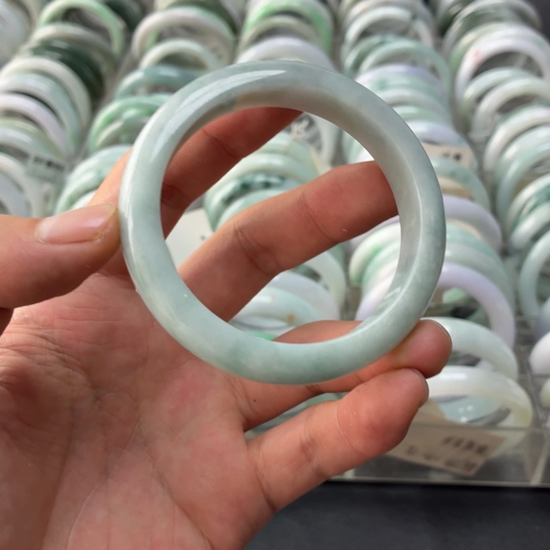 翡翠未镶嵌手镯翡翠手镯