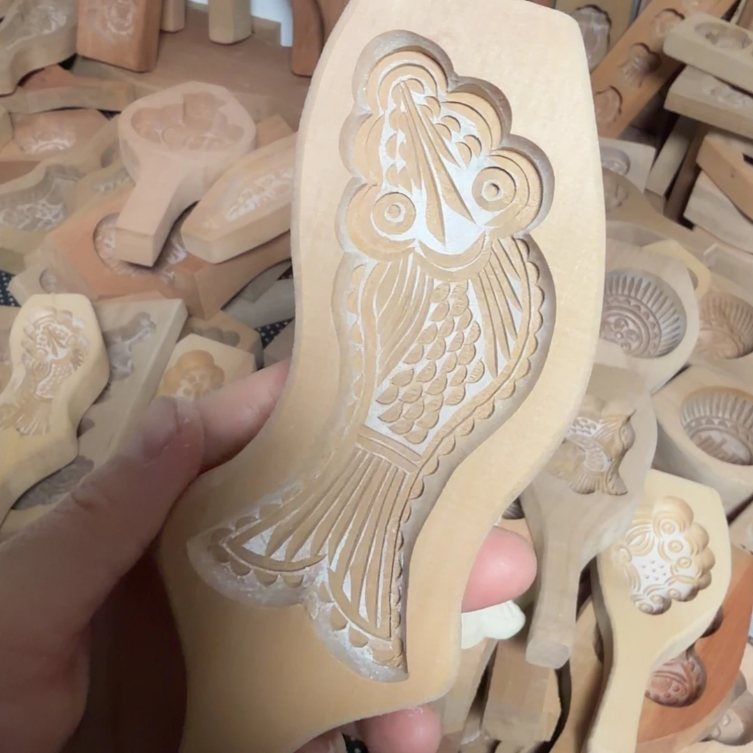 梨木精雕凹底鱼约50克