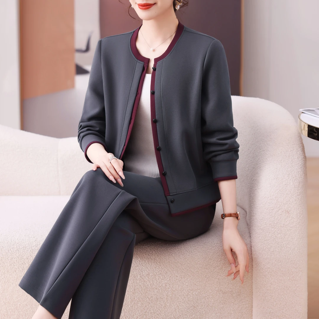 妈妈秋装2025新款洋气外套中年女士休闲运动套装女时尚气质两件套