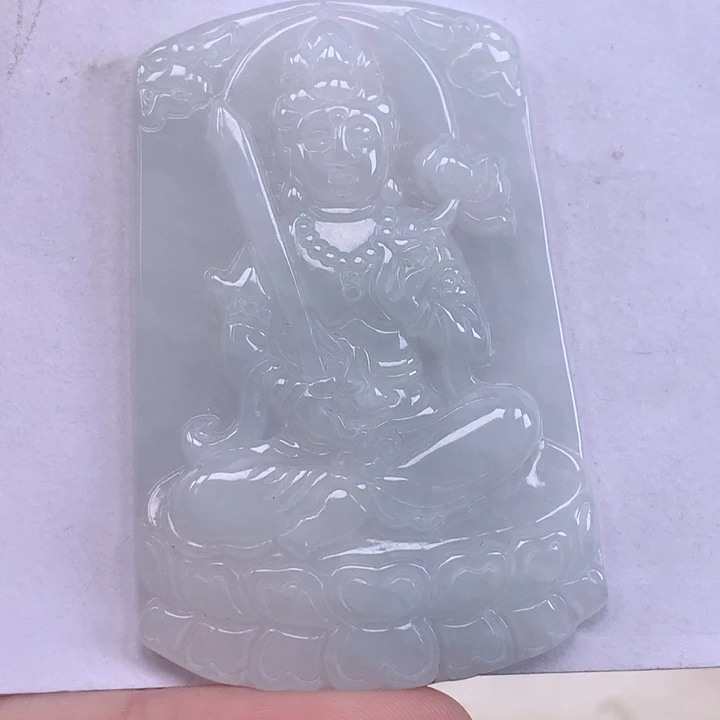 颈饰未镶嵌翡翠虚空