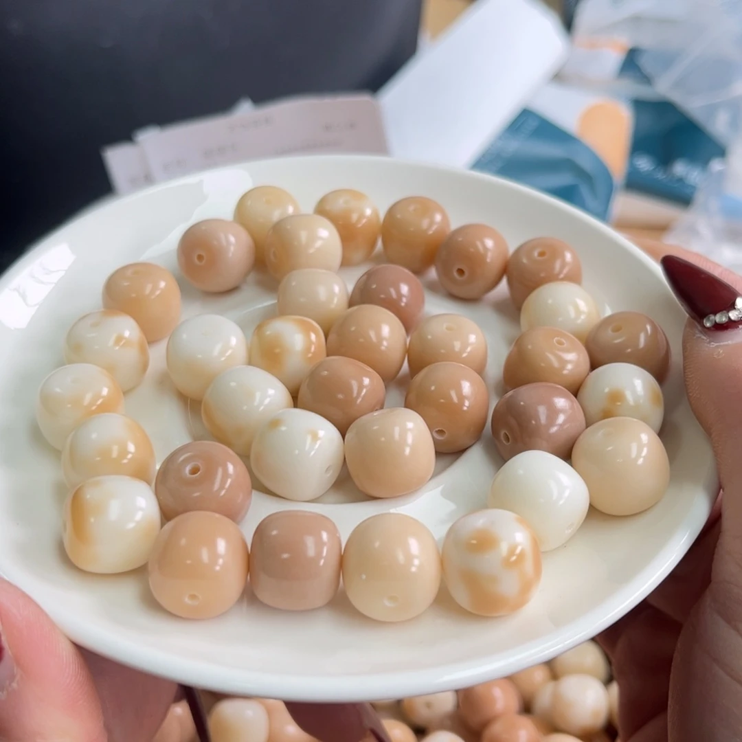 白玉菩提吊坠q14.5mm55颗。干磨 新款