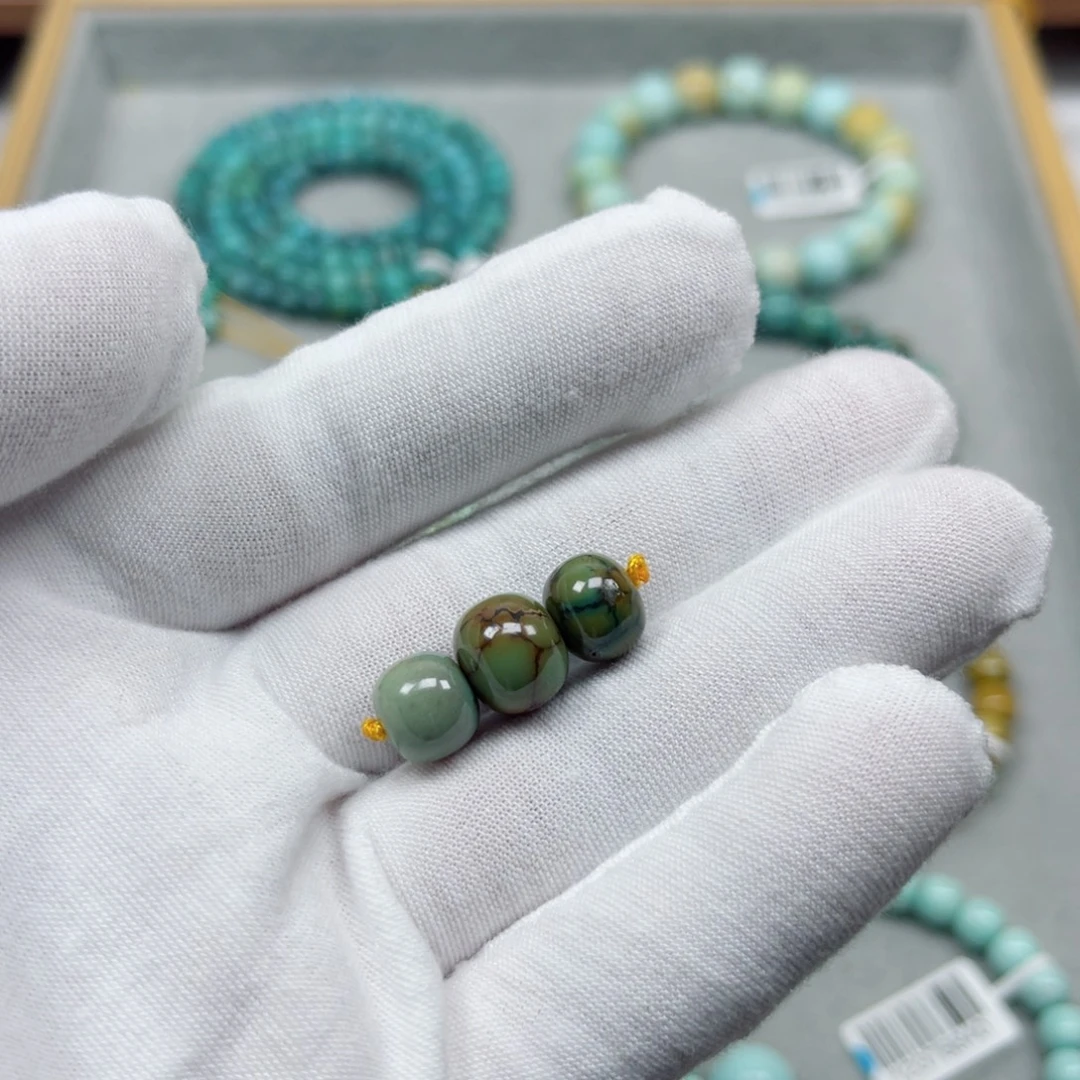 绿松石未镶嵌挂件