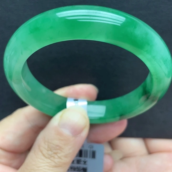 石英质玉未镶嵌手镯53.8