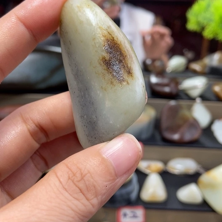 a***怡未镶嵌和田玉挂件