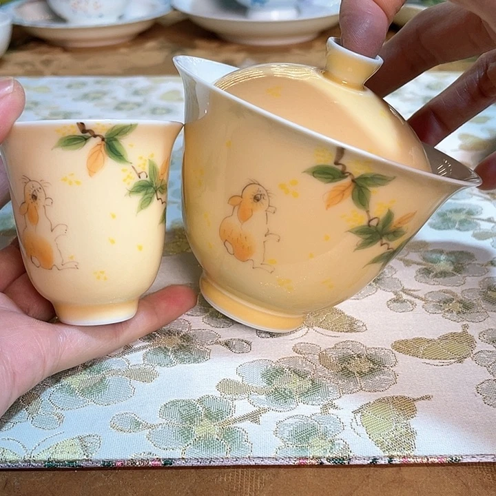 【闪购商品】桂下玉兔盖碗➕杯哈哈哈