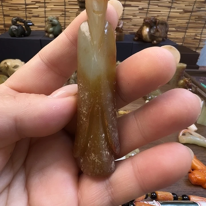 未镶嵌和田玉（糖玉）挂件