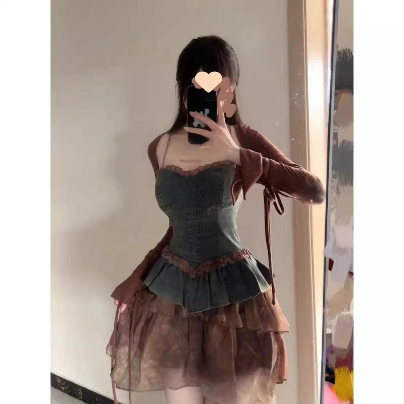 夏季新款辣妹收腰显瘦a字裙短裙子女复古网纱拼接牛仔吊带连衣裙