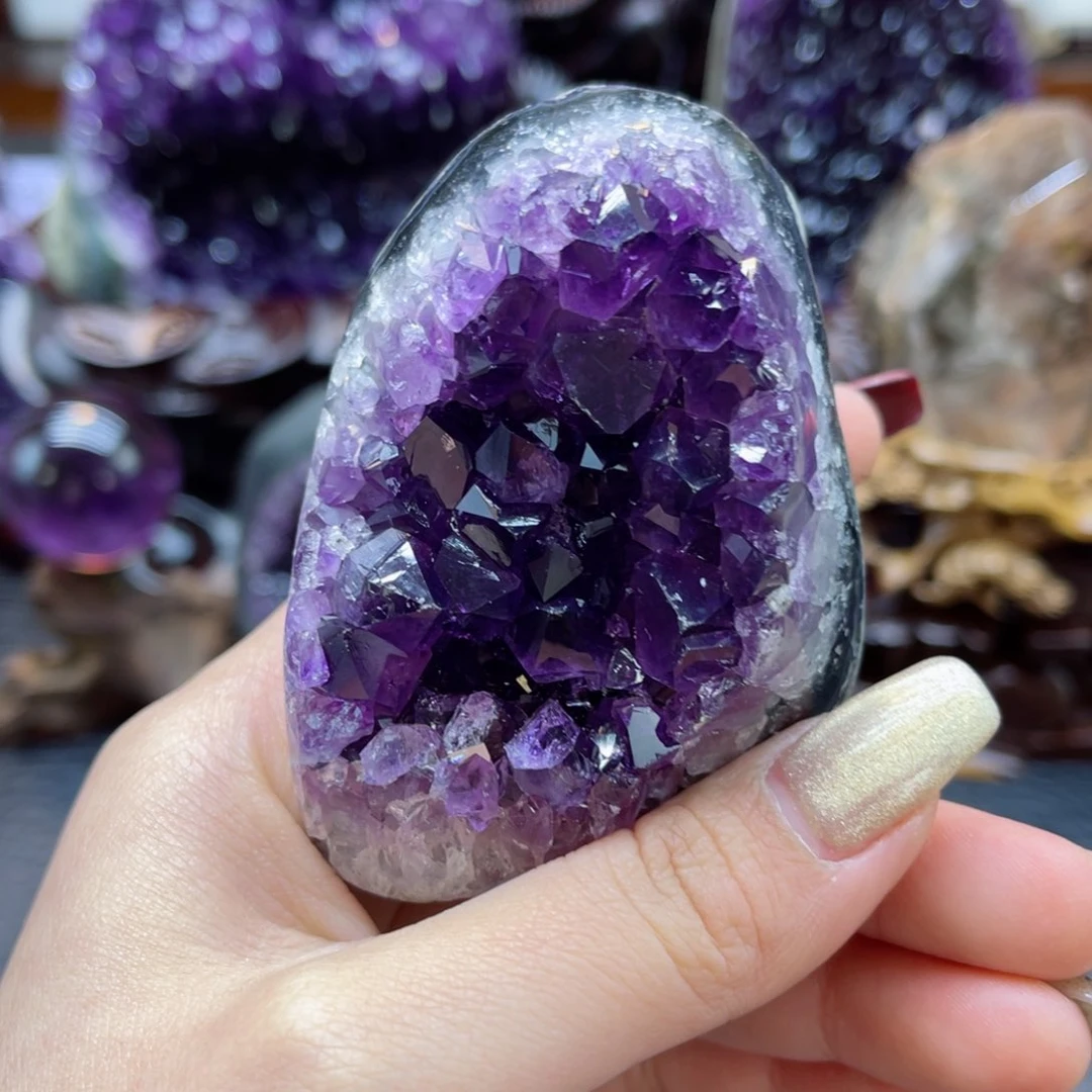 紫晶大型摆件（非配饰）未镶嵌