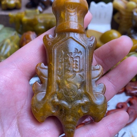 蛇纹石玉未镶嵌颈饰129