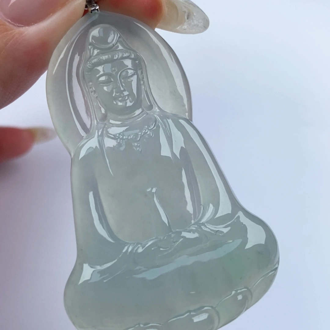 颈饰未镶嵌翡翠素衣观音