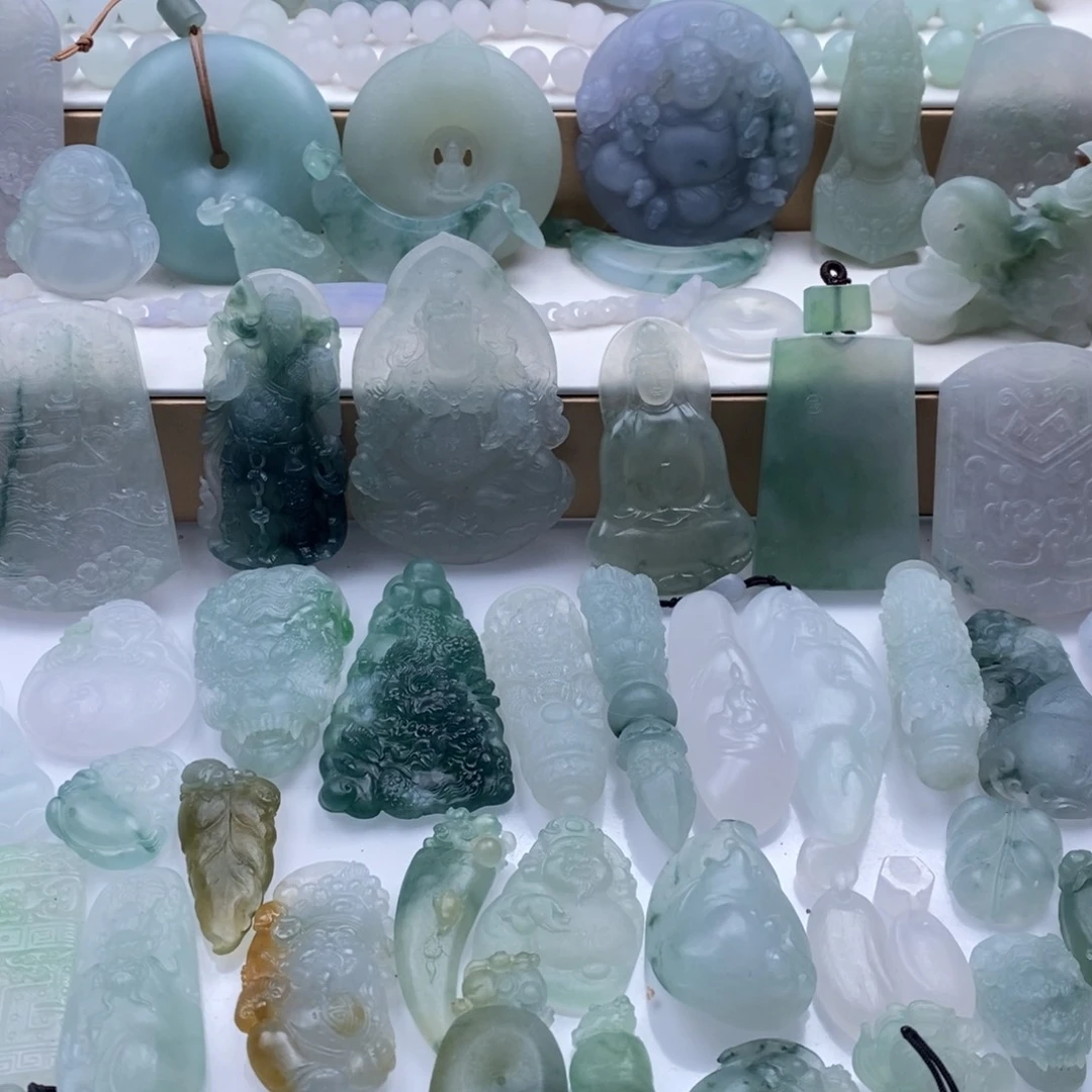 未镶嵌定制翡翠毛货无鉴赏期