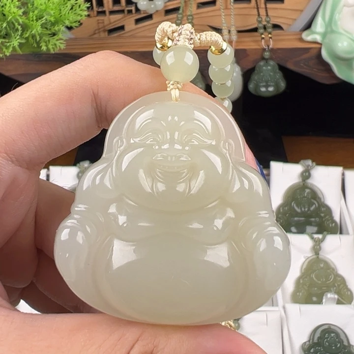 娟***颈饰未镶嵌和田玉