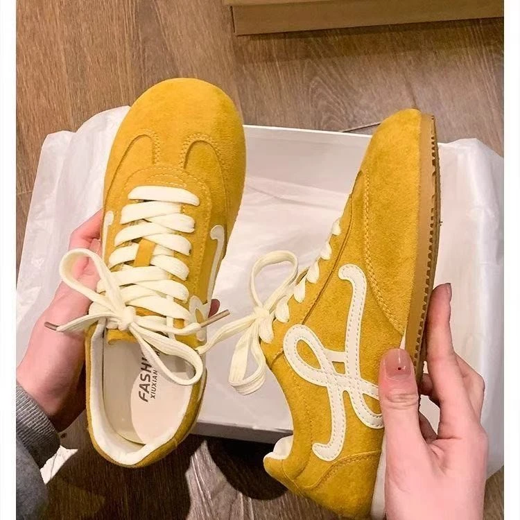 德训百搭运动鞋真皮2025春秋新款低帮女生时尚休闲复古阿甘鞋子