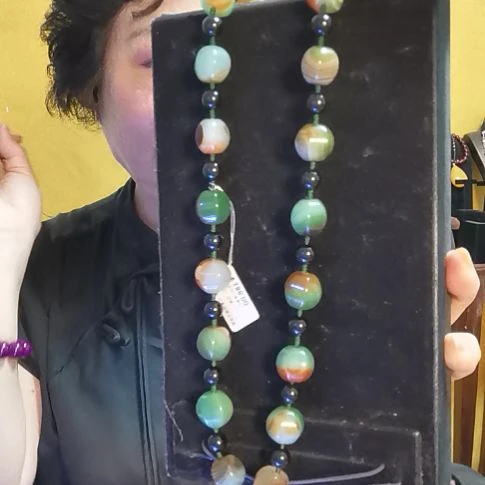 玛瑙/玉髓颈饰未镶嵌