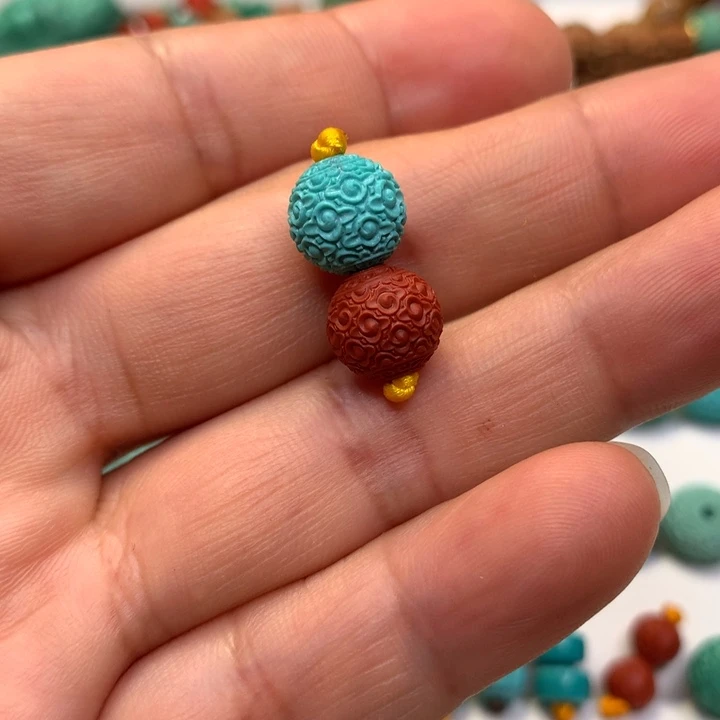 绿松石未镶嵌颈饰