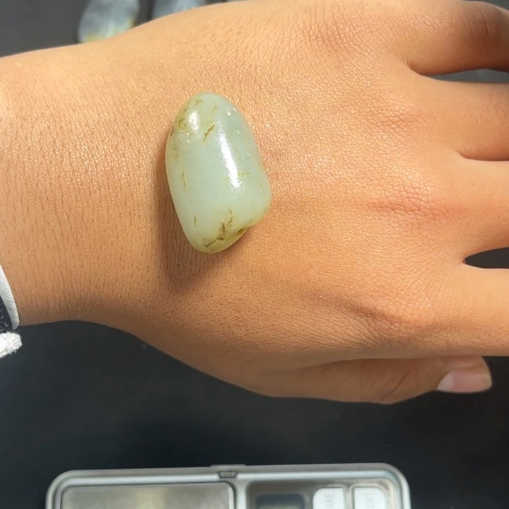 和田玉未镶嵌珠宝奇石