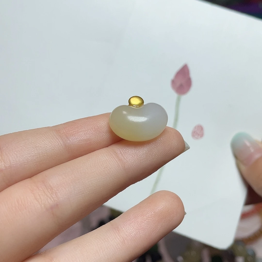 和田玉18K金镶嵌颈饰媛*~