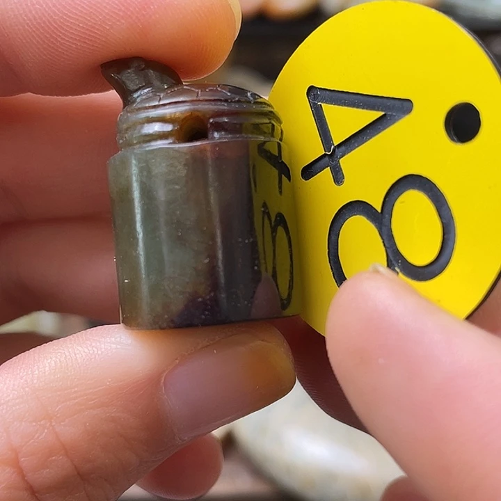 和田玉（糖玉）未镶嵌颈饰