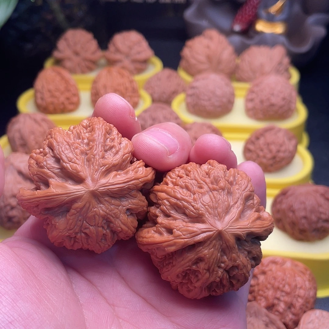 文玩核桃吊坠大粗筋46