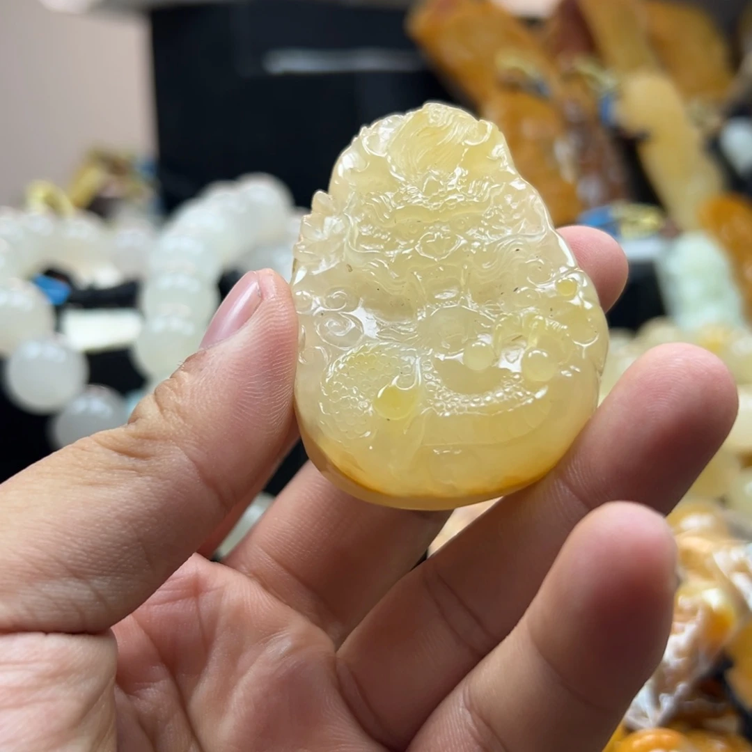 石英质玉（黄龙玉）未镶嵌hly