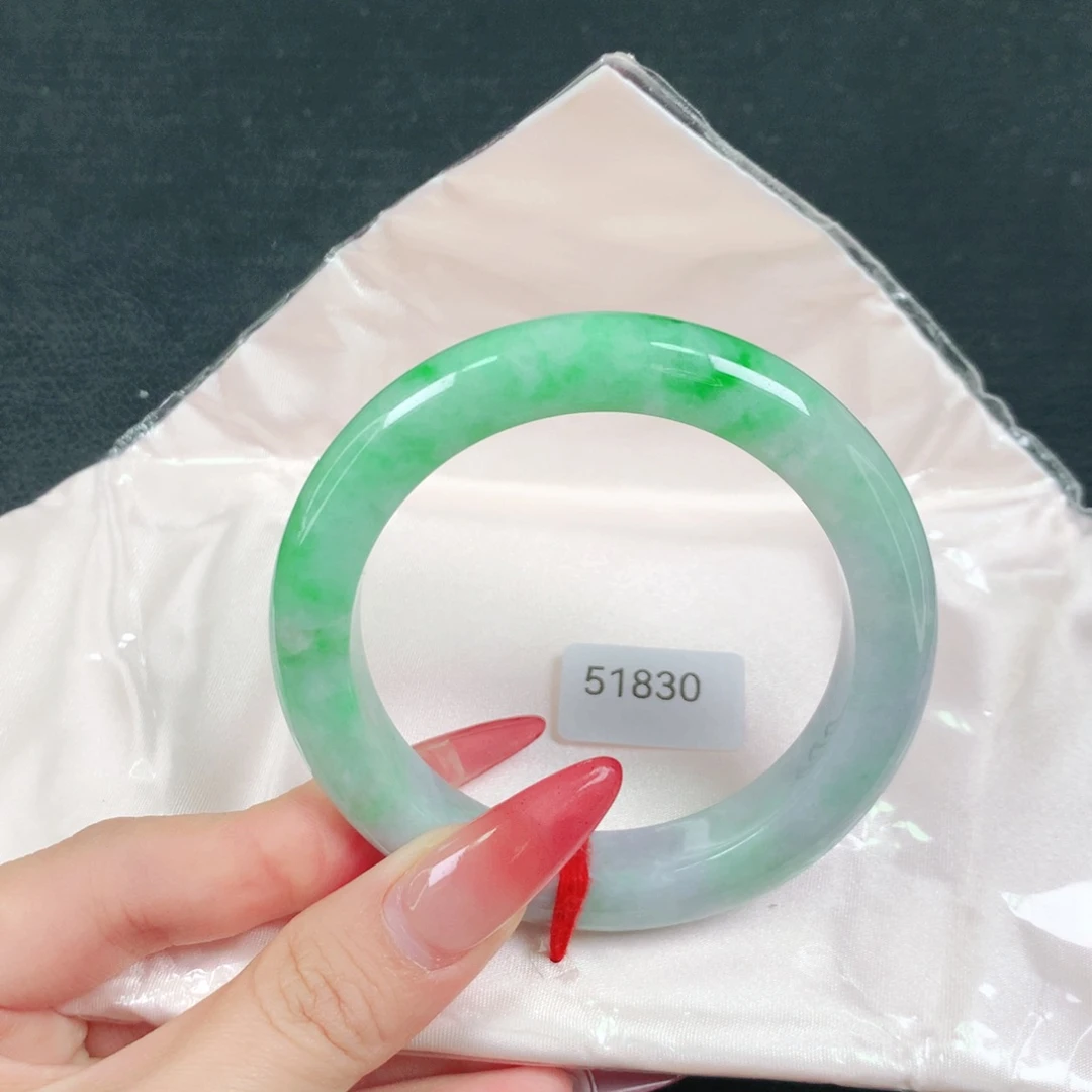 翡翠未镶嵌手镯天然翡翠手镯04