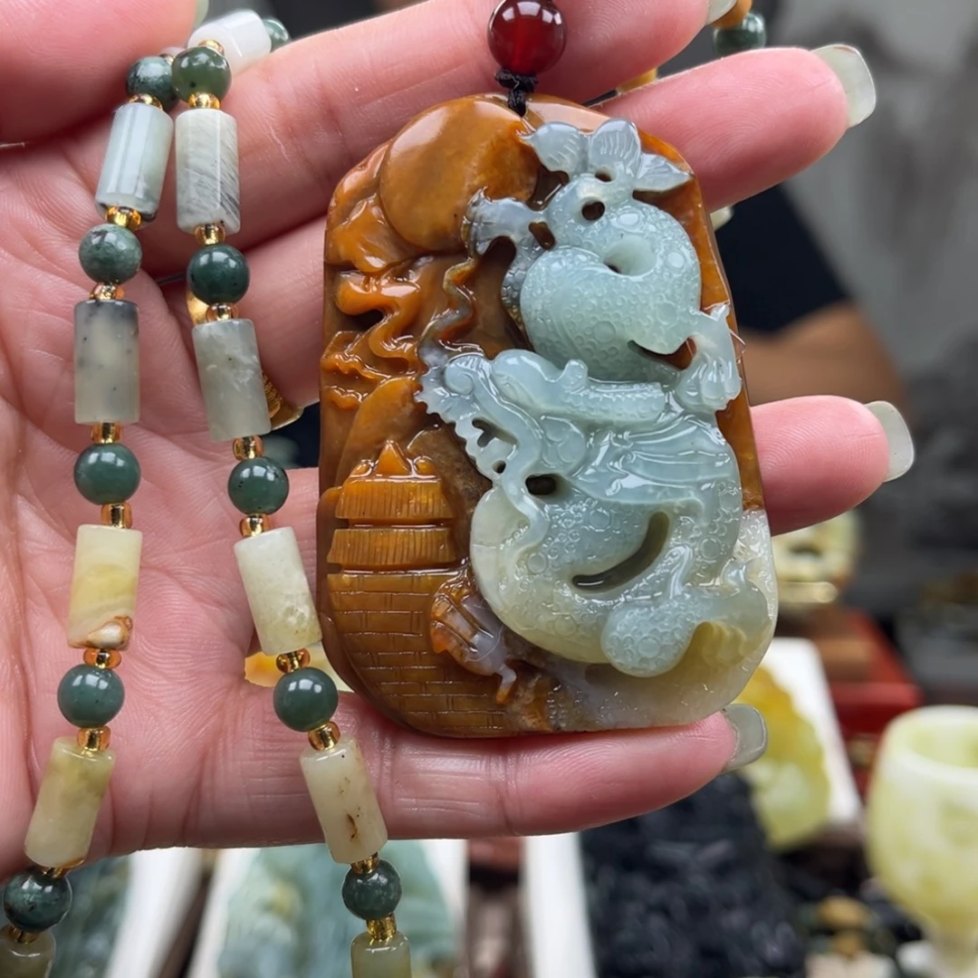 么***么岫玉未镶嵌颈饰挂件