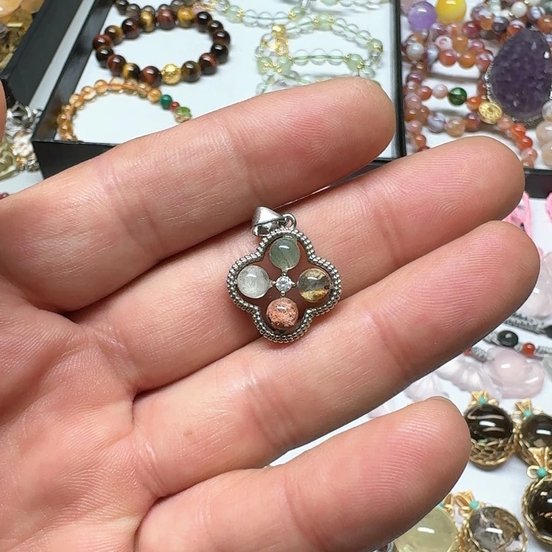 水晶水晶吊坠未镶嵌k***Z