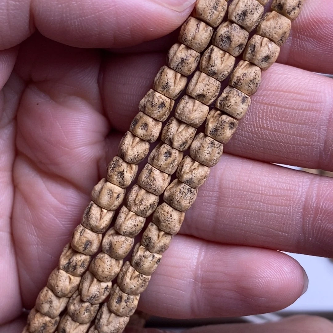 柏香籽/百香籽吊坠