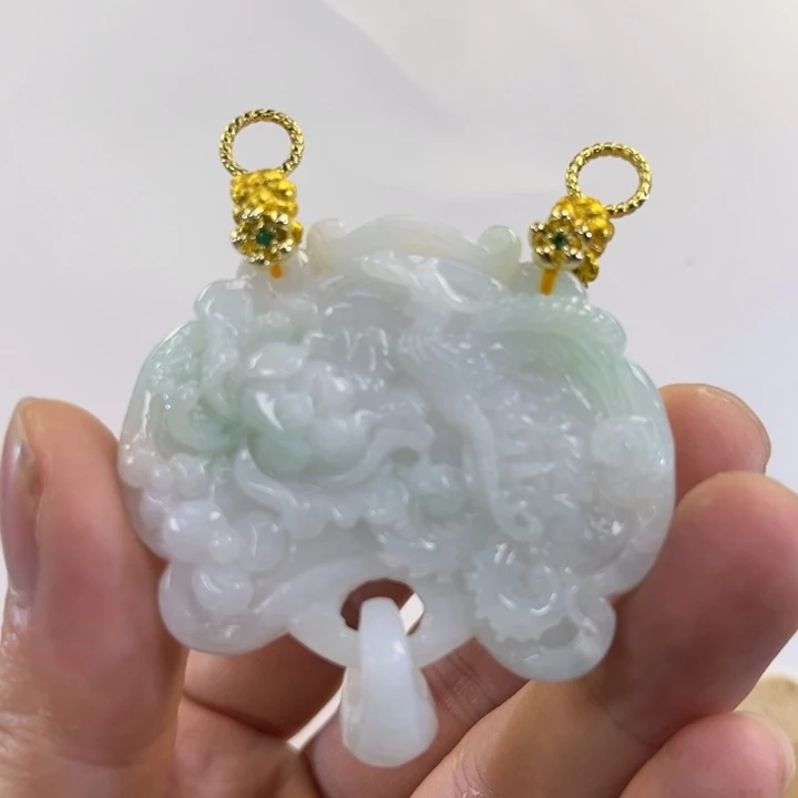 翡翠吊坠(赠链)未镶嵌代编织