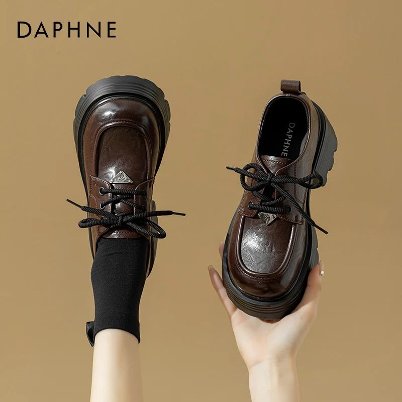 达芙妮厚底小皮鞋女秋季2025新款英伦风棕色乐福鞋高跟JK软底单鞋