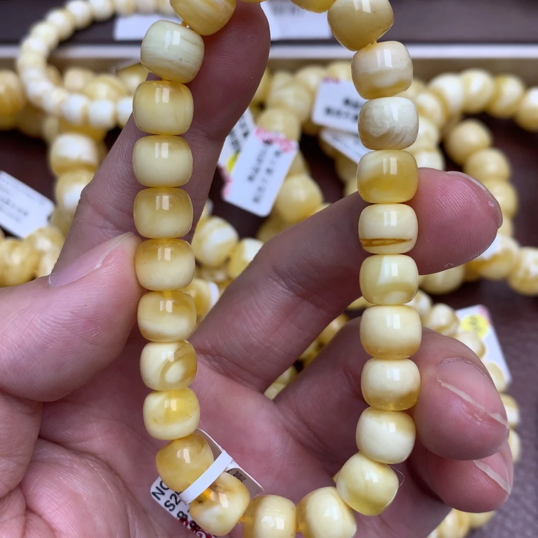 琥珀未镶嵌珠宝奇石3