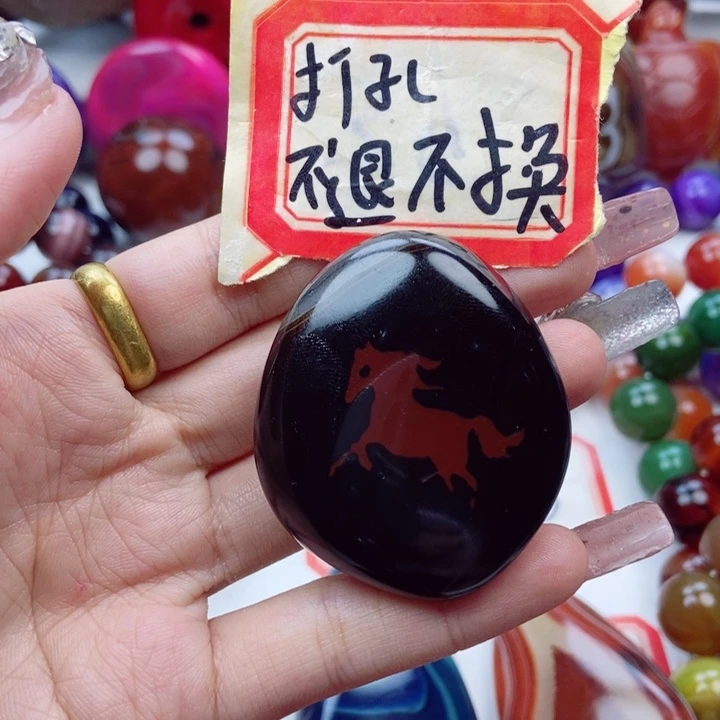 哥***！未镶嵌玛瑙/玉髓珠宝奇石