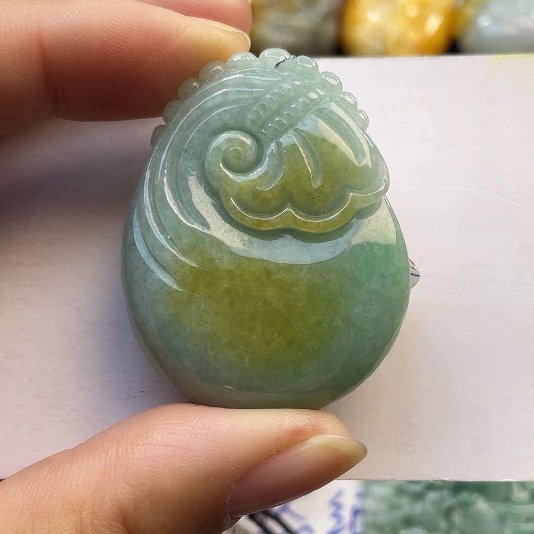 翡翠未镶嵌颈饰翡翠钱袋