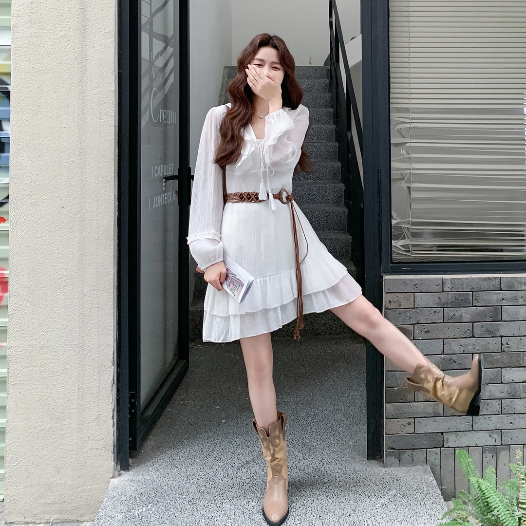 甜美气质白色木耳边连衣裙女2025法式新款小个子超好看温柔风裙子