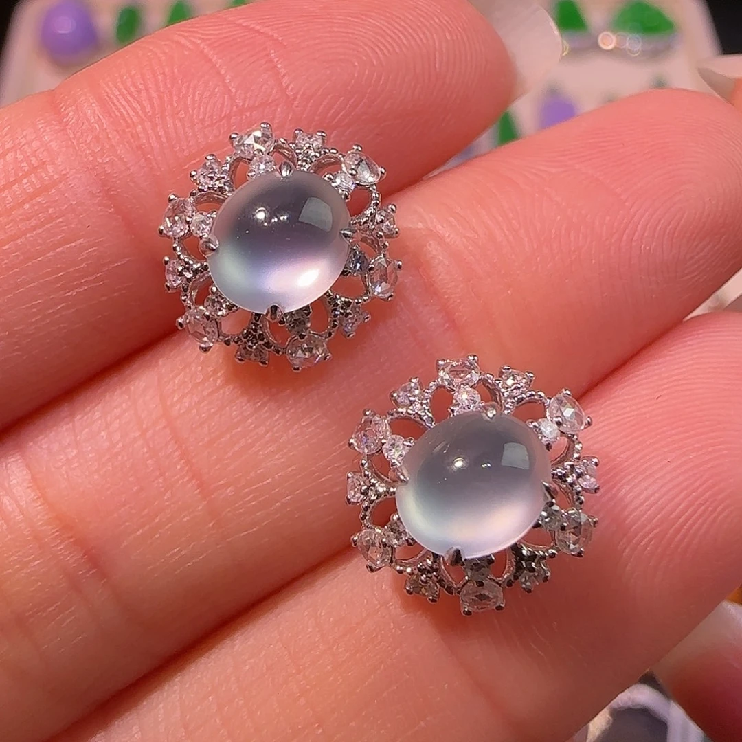 翡翠18K金镶嵌戒指