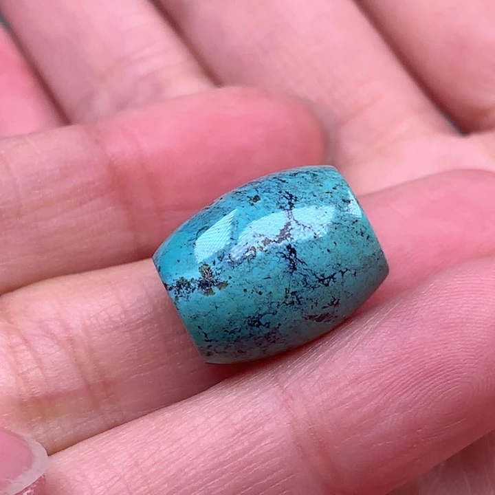 绿松石颈饰未镶嵌