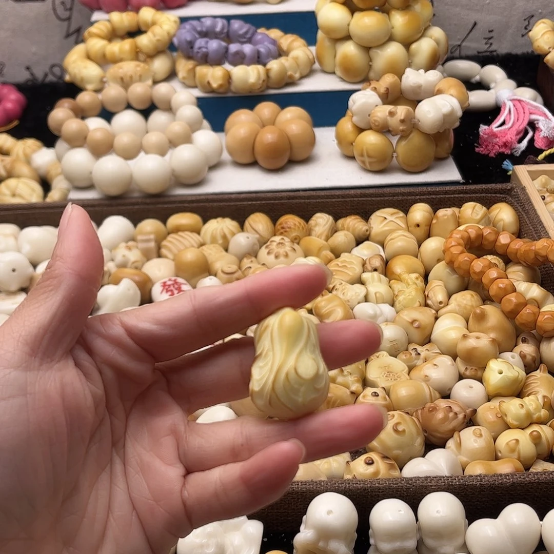 吊坠菩提根/象牙果