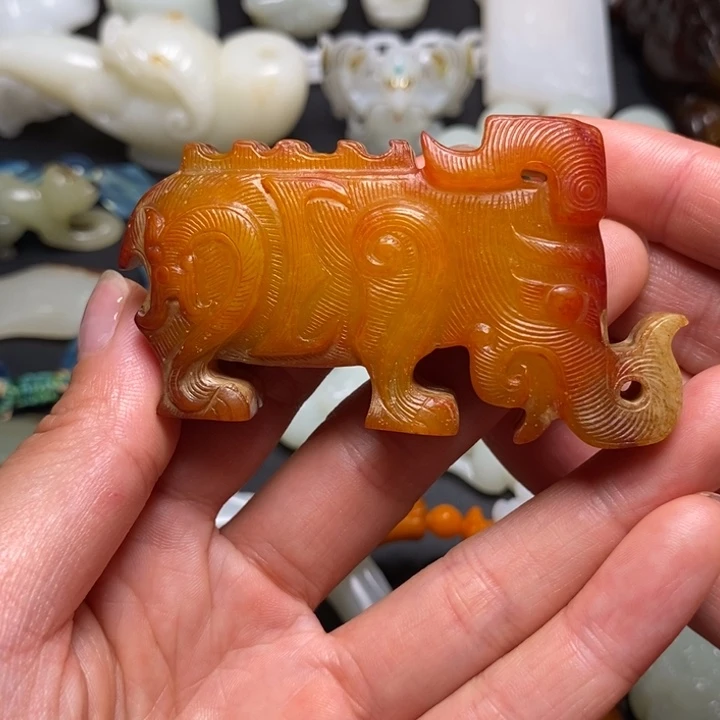 鉴***）和田玉未镶嵌挂件