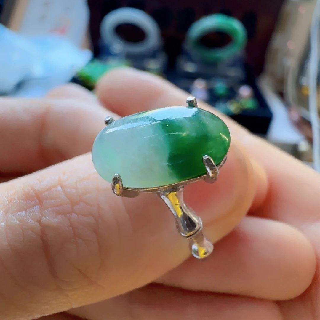 翡翠未镶嵌手镯翡翠40