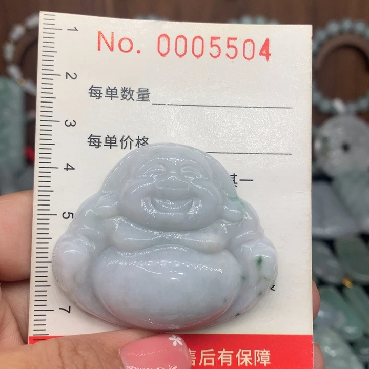 颈饰未镶嵌翡翠微瑕