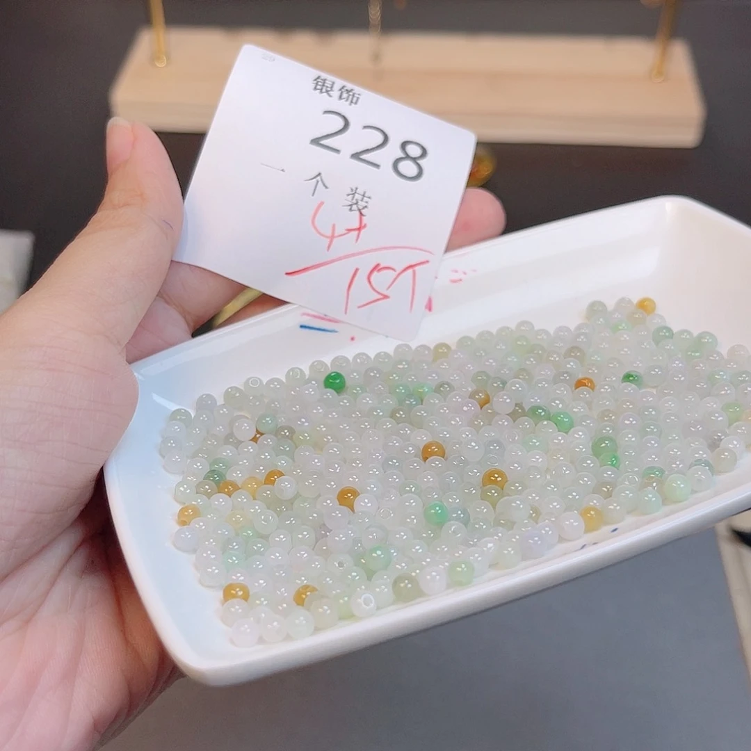 水晶珠宝半成品未镶嵌228 。