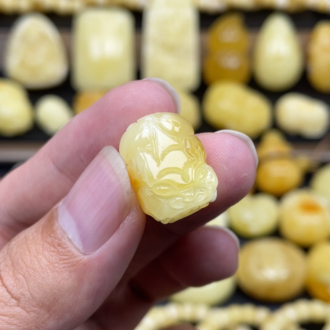 琥珀未镶嵌裸石琥珀蜜蜡