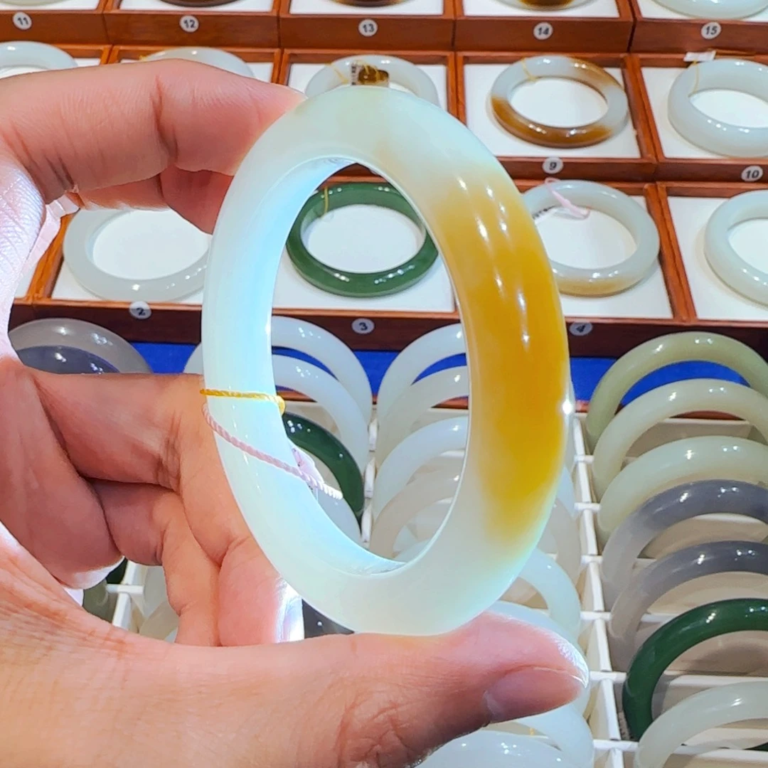 和田玉未镶嵌手镯一口金黄糖55 56 57