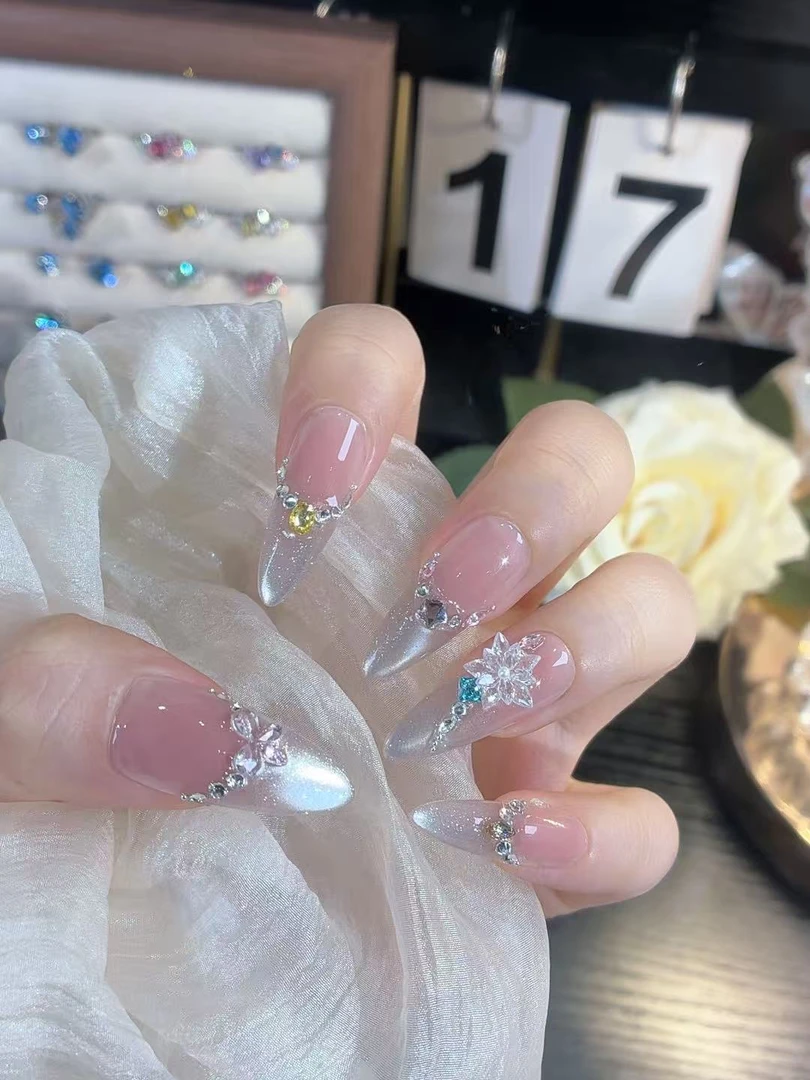 未央花-锆石款冰花钻猫眼设计款-春夏手工美甲高级感