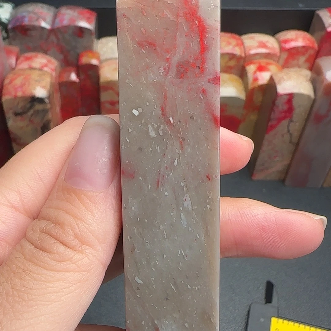 昌化石昌化鸡血石