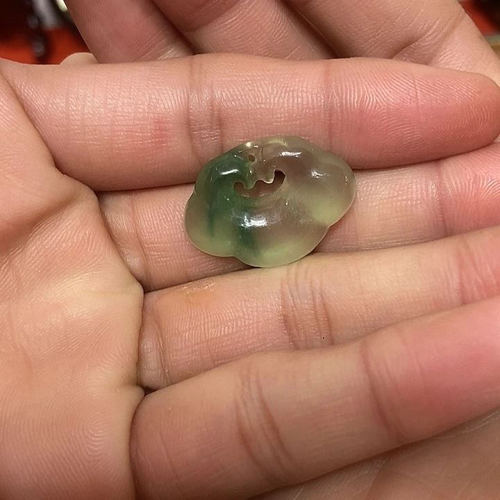 翡翠未镶嵌挂件青花笔锋浓转淡的人生态度