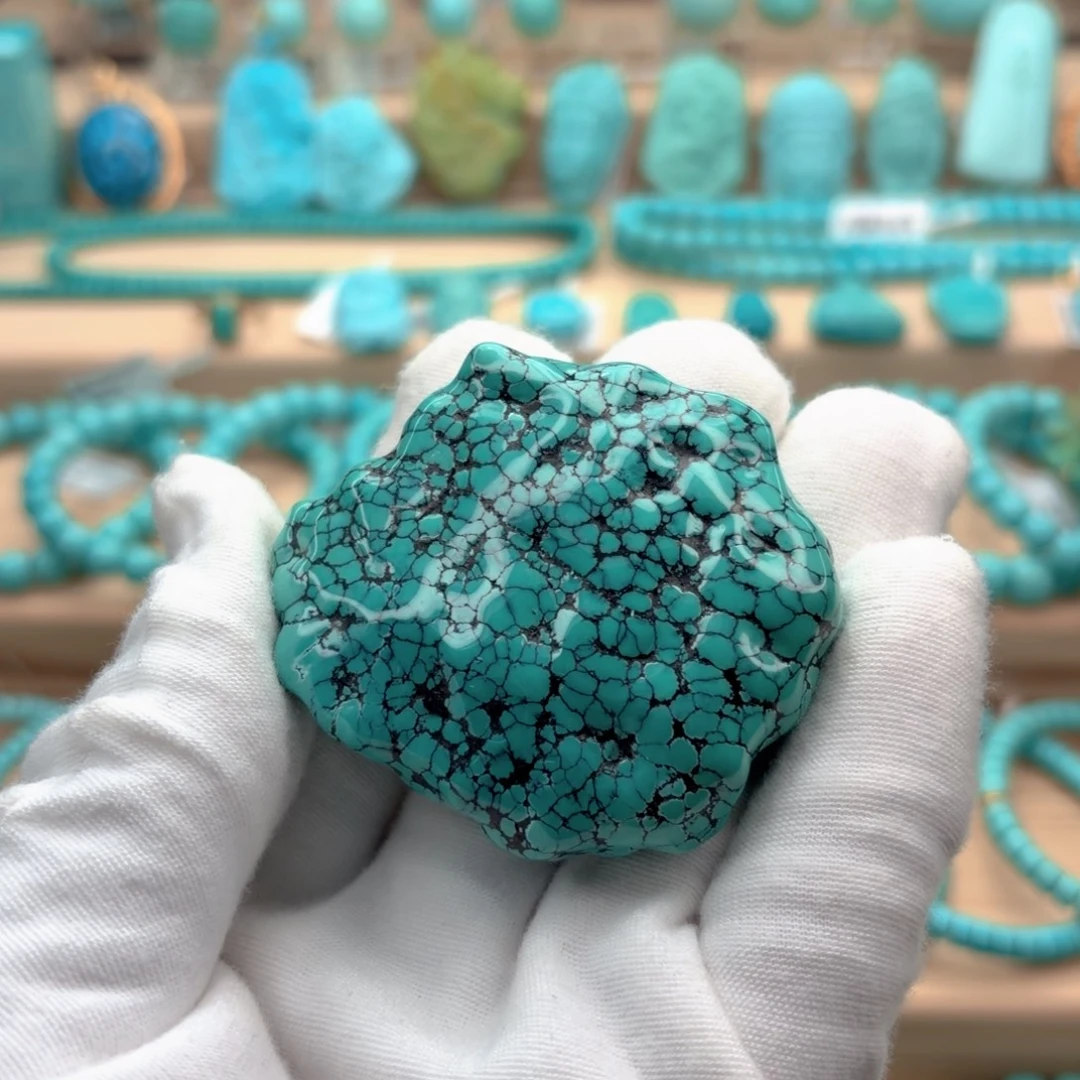 绿松石未镶嵌珠宝奇石